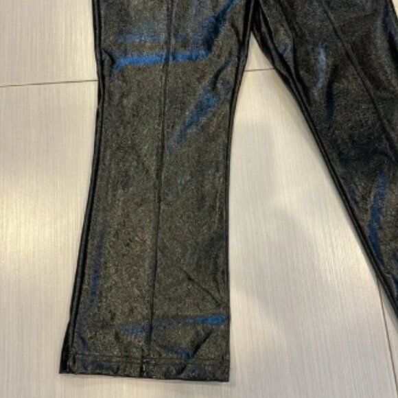 7 for All Mankind NWT Black Patent Faux Leather Pants - Picture 3 of 8